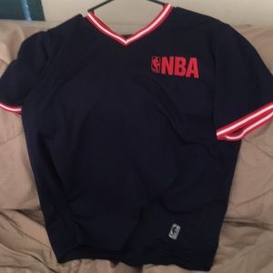 XL (Fits like a M-LG) NBA shirt